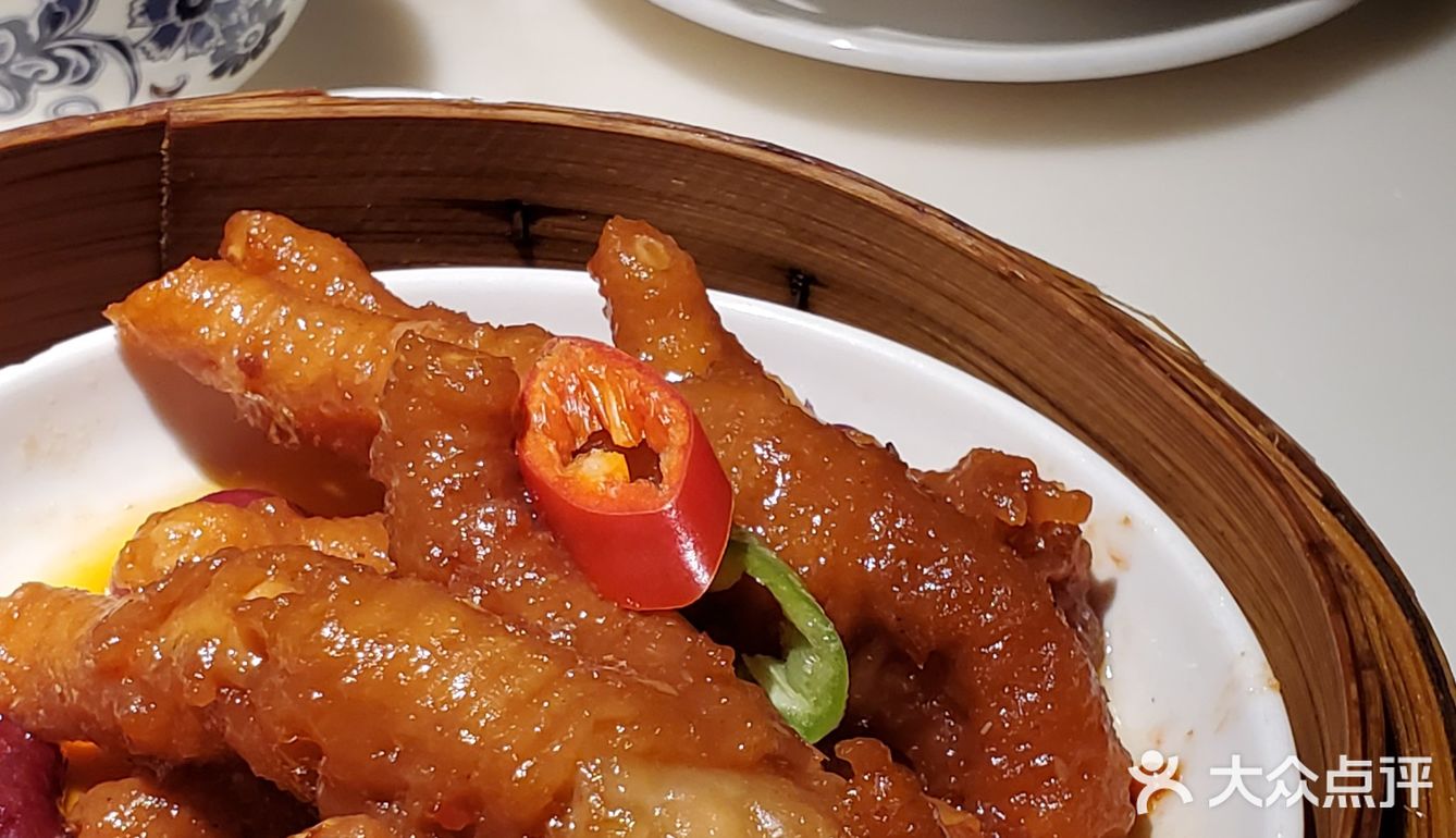 这家店吃起来也没看起来那么贵嘛~好吃！大力推荐！