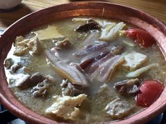 -阿婆情腊排骨火锅(金虹路店)