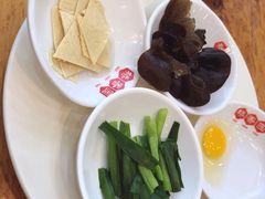 -桥香园过桥米线(国贸店)