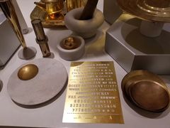 -文艺复兴百货(米兰大教堂广场店)