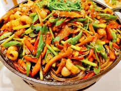 铁板鲜鱿肥肠-禾珍珠家常小馆(河南博物院店)