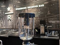 -星巴克臻选(上海今潮8弄店)
