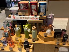 餐具摆设-星巴克臻选(上海中环广场2F店)