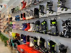 -Hopo Snow 城市滑雪空间(滨江宝龙城店)