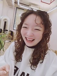 -Hair Co.一间沙龙