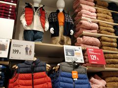 -优衣库(上海金桥国际商业广场店)