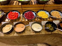 -华邑酒店·鲜艳全日自助餐厅