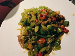 -卢大鲜鱼头捞饭(美利广场店)