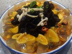 -山河屯铁锅炖(哈西站店)