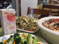 -雪湖煜辰鱼头老店(雪野湖店)