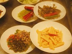 -头上红煨盐鸡·非遗院子餐厅