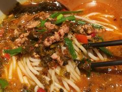 -刀小蛮半只鸡过桥米线(家乐福四元桥店)