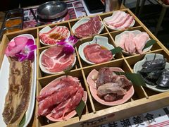 -青瓦炭韩潮烤肉(花园道店)