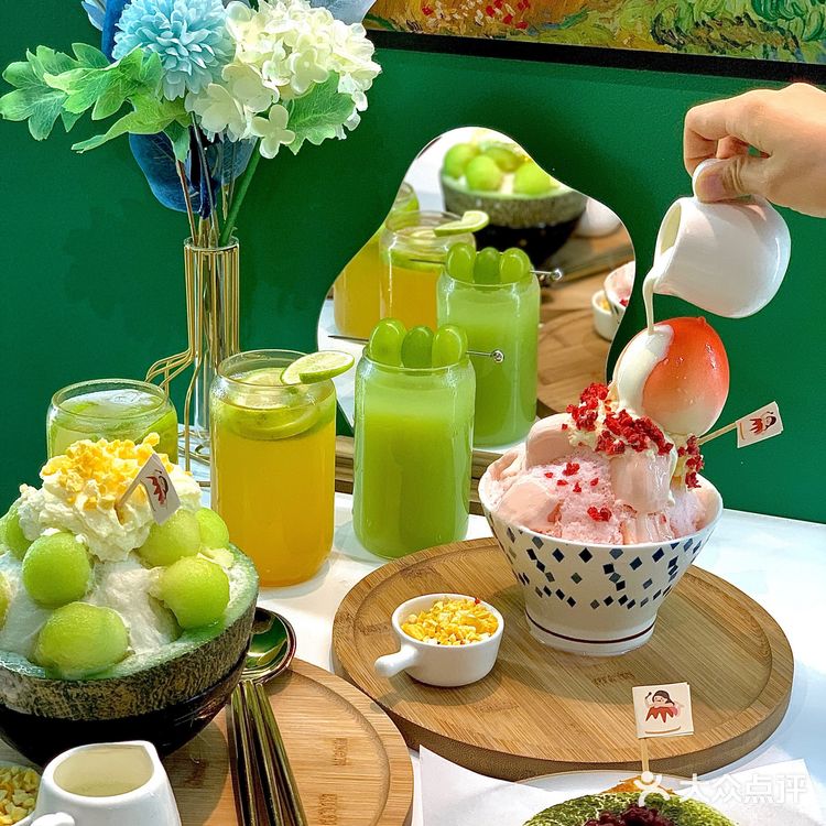 在太原柳巷 ‼️我的夏日快乐就是炫冰🍧