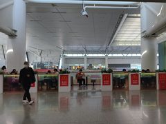 -麦当劳(上海虹桥站30B检票口楼上)