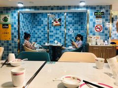 大堂-东鑫记港式茶餐厅(南京东路店)