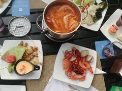 -三亚湾海居铂尔曼度假酒店