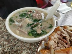 -洲心街道青联村镜记烧肉