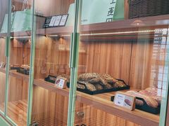 面包甜点陈列柜-野上麦田(中贸广场店)