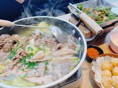 -川堂风·跷脚牛肉·乐山爆炒(宝山日月光店)