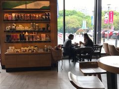 -星巴克臻选(莘庄仲盛店)