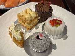 -亚特兰蒂斯-番红花海鲜自助餐厅·鲜活海鲜·小火锅