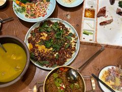 -老滇山寨•云南特色菜•地方菜•民族风情歌舞表演(金碧店)