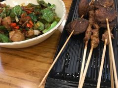 -鲁小三·大骨自助(金山总店)