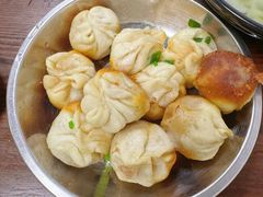 特色葱煎包-赵宝美煎包店