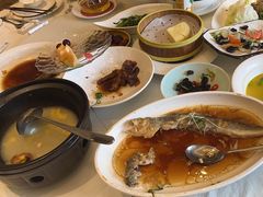 -沪华海鲜大酒楼(南汇店)