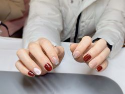 -UGIRL有个美甲