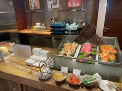 -湖景知味西餐厅•简餐轻食 自助餐(南京金茂威斯汀大酒店)