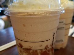 -星巴克(新达汇三林店)