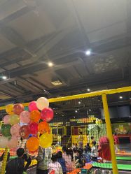 -蹦蹦跳跳(新奥购物中心店)