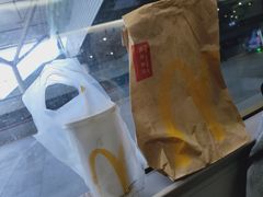 -麦当劳(深圳北站高铁店)
