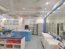 -马博士婴幼儿游泳馆(爱琴海购物公园店)