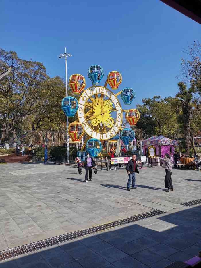 中南玄武湖乐园-"乐园很小,10多分钟也就走一圈,项目也就.