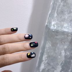 -花岐款式专研健康美甲沙龙