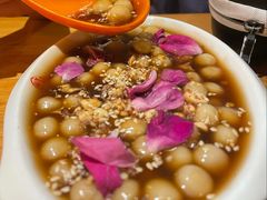 -月亮眼花园餐厅书吧酒吧