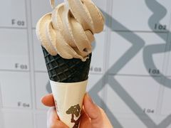 -喜茶(北京华贸购物中心店)