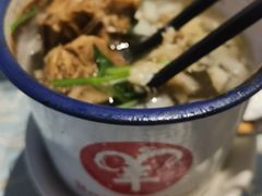 新疆缸缸肉-巴扎美食·新疆菜·西域歌舞表演餐厅(新疆大厦店)