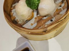 现做虾饺皇-兴粤匯香港茶餐厅(宝山日月光店)