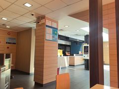 -麦当劳(乳山路店)
