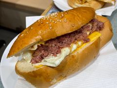 招牌咸牛肉芝士猪仔包-华嫂冰室(尖沙咀店)