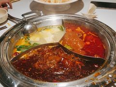 -老房老舍重庆火锅(假日城市店)