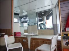 -壹捷汽车服务徐汇店(上海旗舰店·徐汇店)