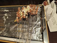 -三个大叔烤羊肉串·歌手驻唱·碳烤鲜肉(西三旗店)