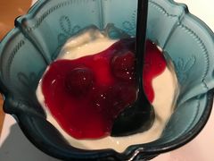 希腊草莓酸奶&希腊核桃蜂蜜酸奶-HELLO MUSAE 拾光缪斯餐厅·纯正希腊风味(苏州中心店)