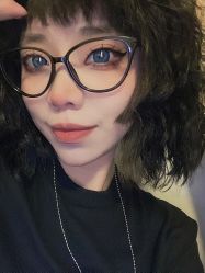 -娇点芭莎·烫染形象设计