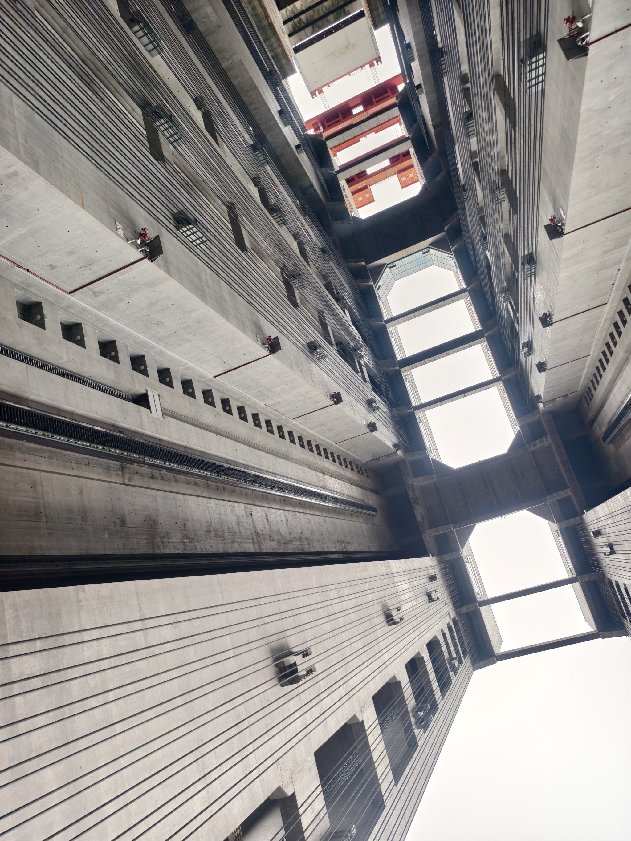 三峡垂直升船机